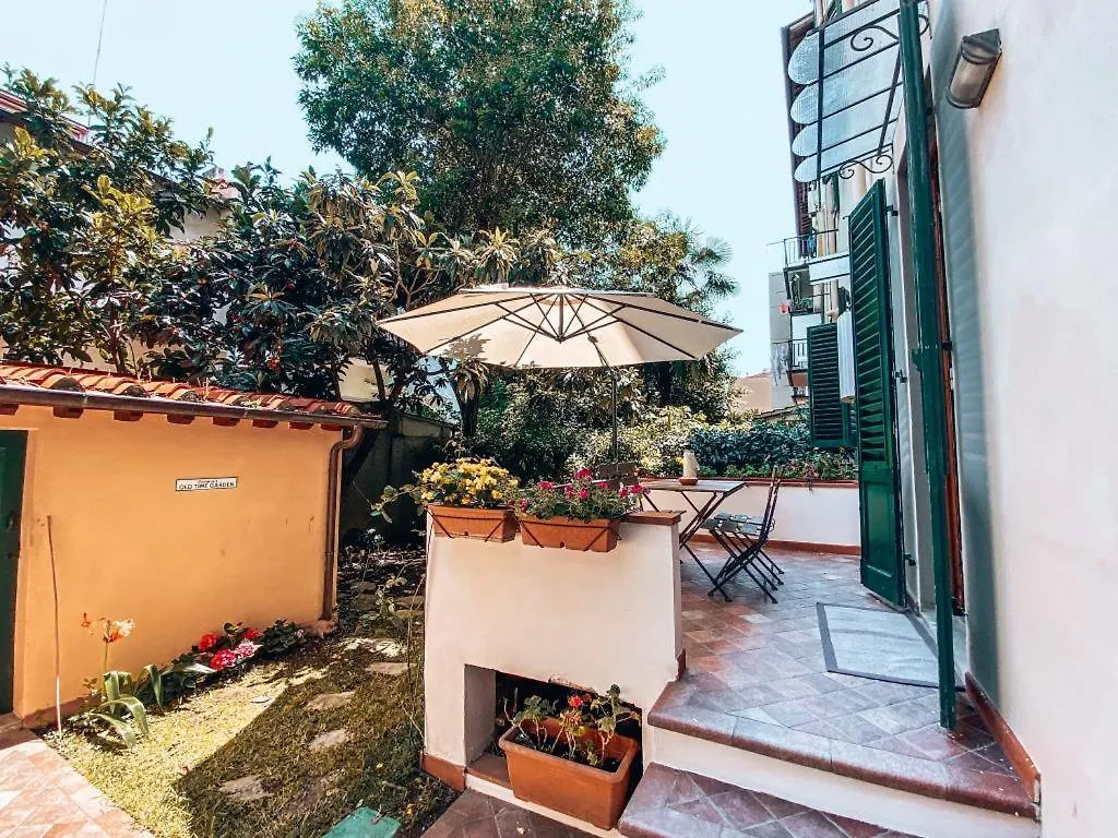 Il Nespolo By Monteverdi Apartments Florence 0*,  Italy